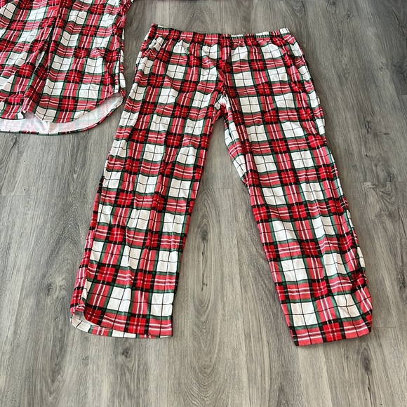 Carters mom & dad matching PJs - PJ shirt for mom- medium / pants for dad XL - Picture 3 of 11